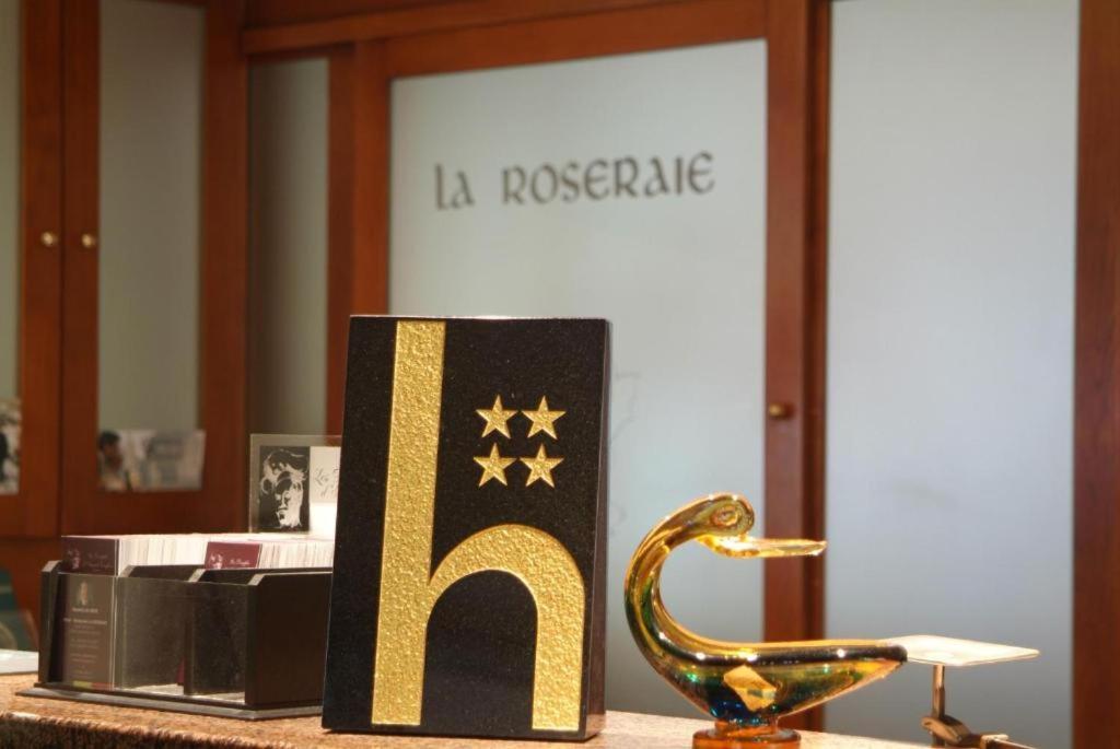 Residence De La Roseraie 플로렌빌 외부 사진